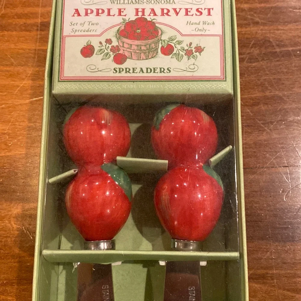 Williams Sonoma NWT Apple Harvest Spreaders Set of Two 2 NEW!! NIB Fruit RARE!!